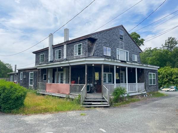 47 County Rd, Freetown, MA 02717