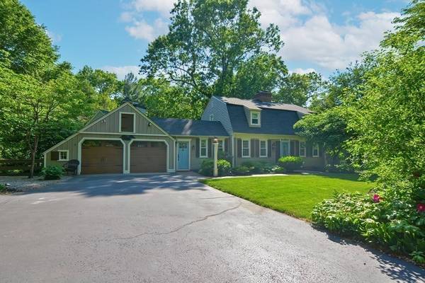 385 Commonwealth Avenue, North Attleboro, MA 02760