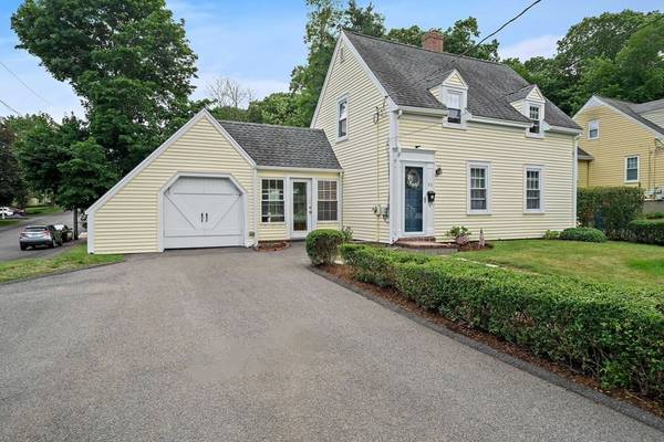 93 Stetson St, Braintree, MA 02184