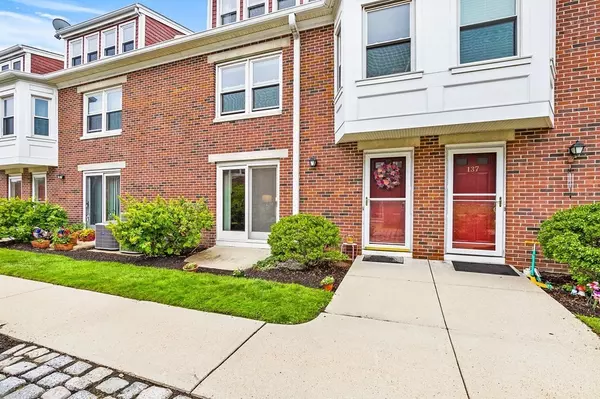 Quincy, MA 02171,144 Quincy Shore Drive #136