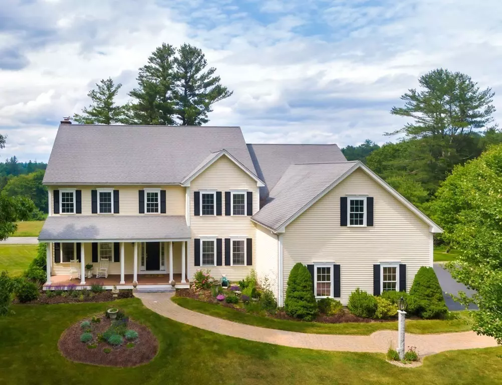 Southborough, MA 01772,32 Meadow Lane