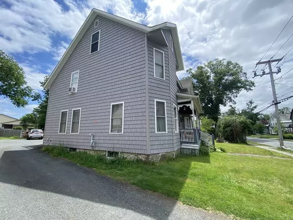 Greenfield, MA 01301,313-315 Davis St