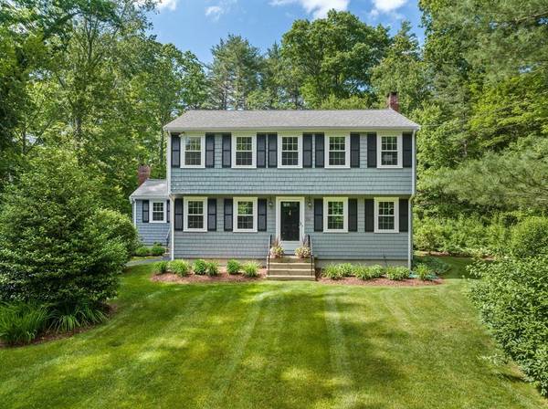 116 Meadowbrook Rd, Hanover, MA 02339