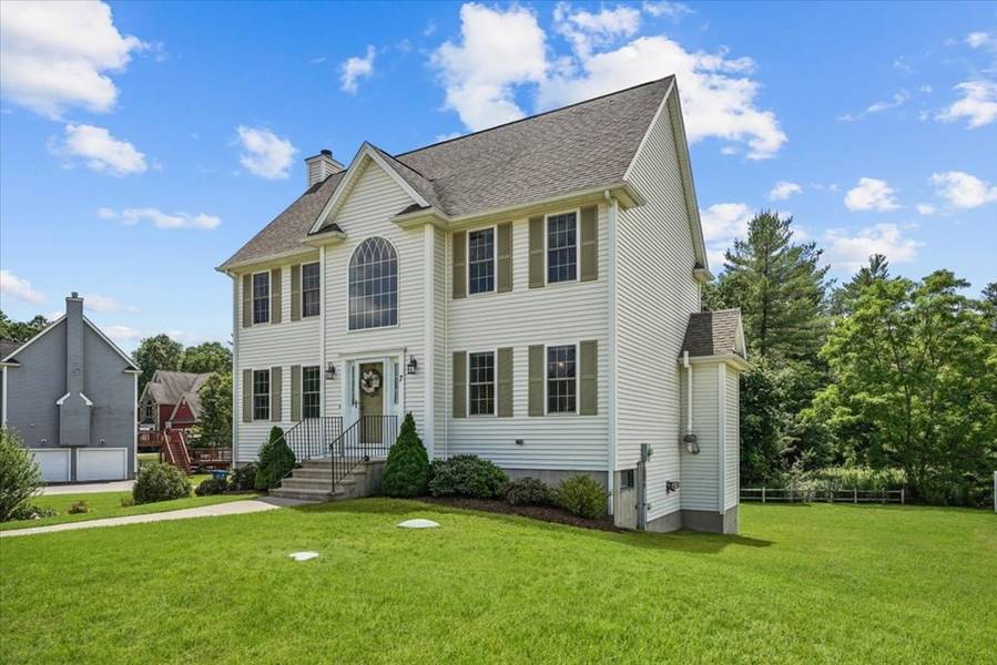 7 Allen Drive, Norton, MA 02766