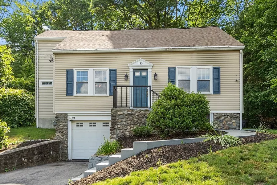 145 Boylston Cir, Shrewsbury, MA 01545