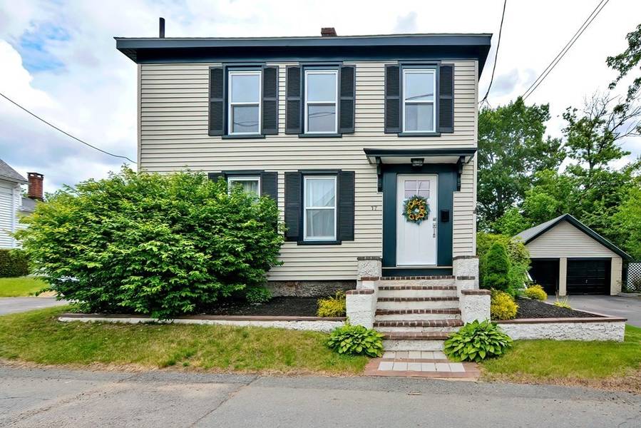 17 Cherry St, Milford, MA 01757