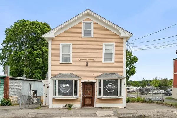 226 Merrimac St, Newburyport, MA 01950