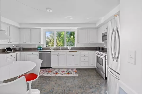 Lexington, MA 02421,11 Phinney Road