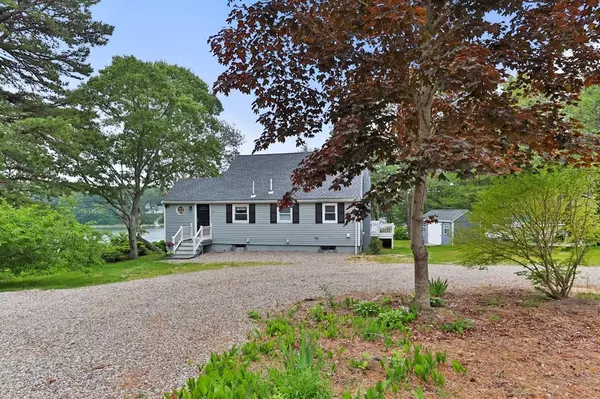 87 Lighthouse Lane, Mashpee, MA 02649