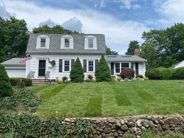 29 Norfolk Ave, Westwood, MA 02090