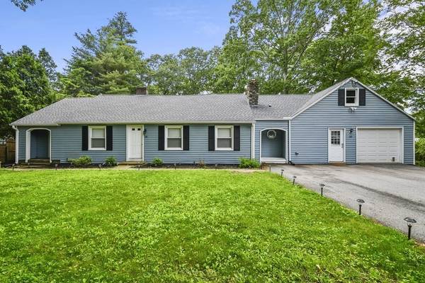 20 Shepard Road, Sturbridge, MA 01566