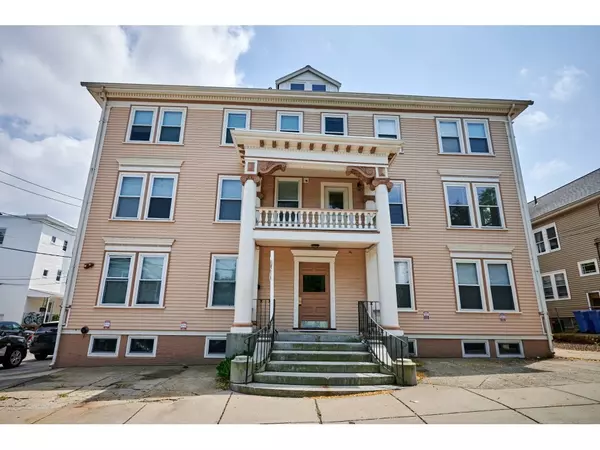 20 Moraine St #4, Belmont, MA 02478