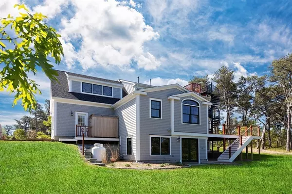 Wellfleet, MA 02667,130 Howard Court