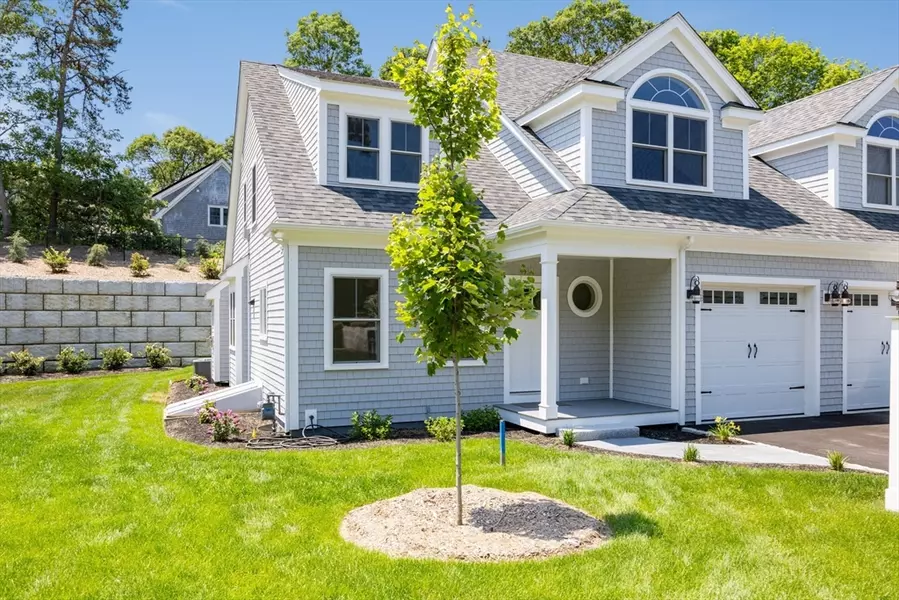 213 N Falmouth Hwy #2B, Falmouth, MA 02556