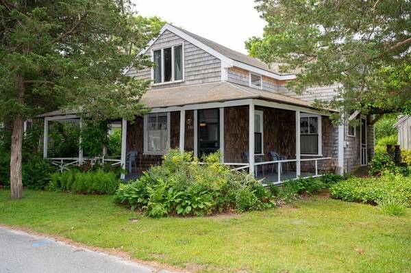 333 Circuit Ave, Bourne, MA 02559