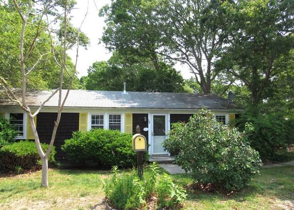 38 Lake Rd W, Yarmouth, MA 02673