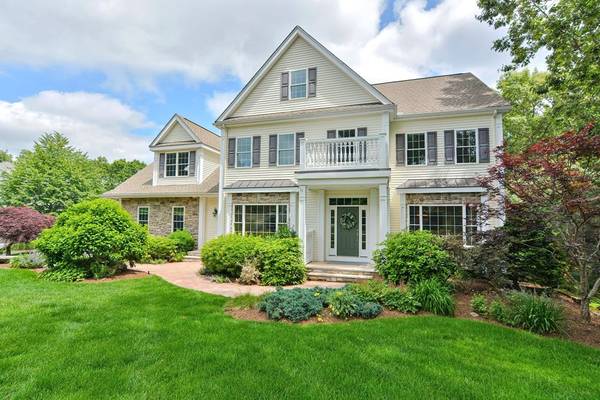 11 Symphony Dr, Franklin, MA 02038