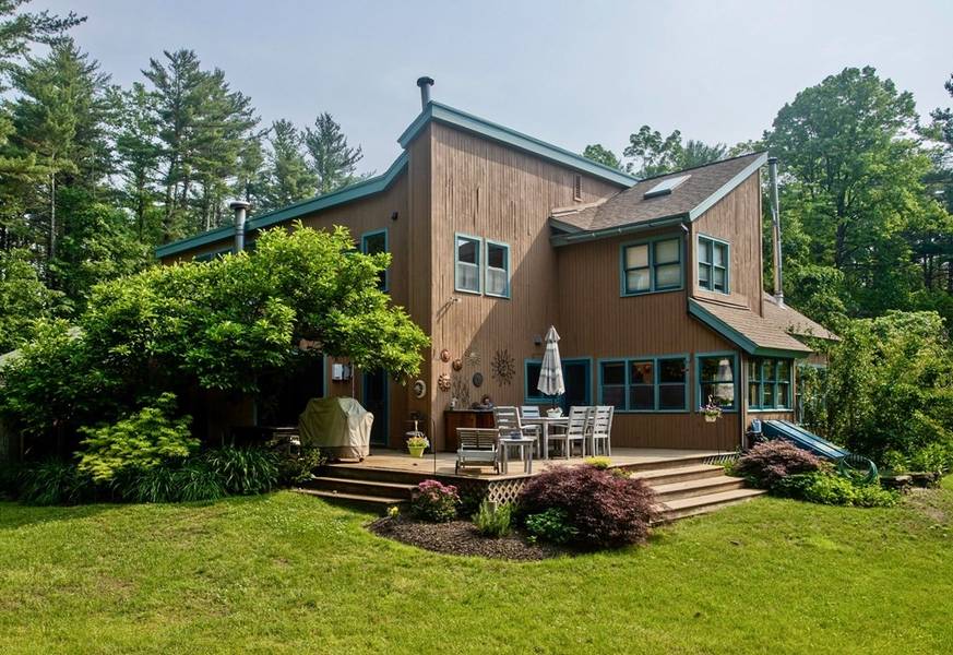 938 Roaring Brook Road, Conway, MA 01341