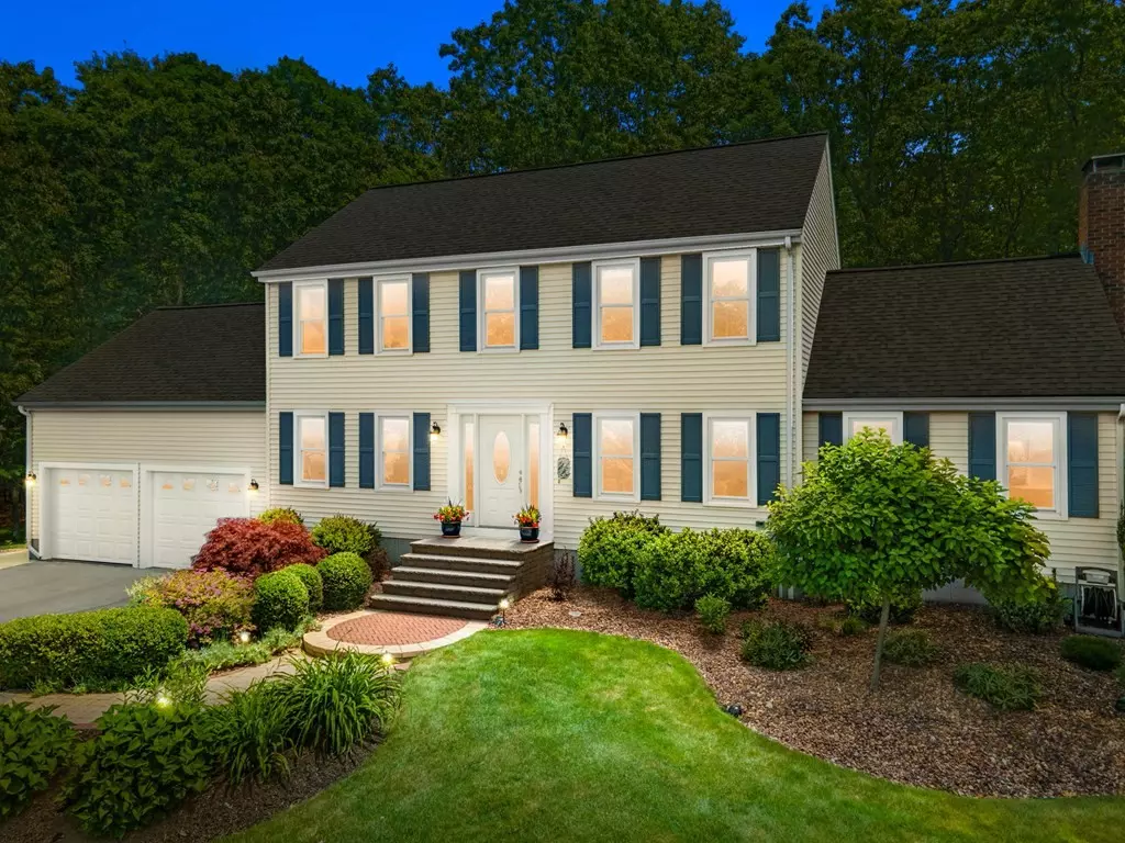 Uxbridge, MA 01569,75 Chamberlain Rd