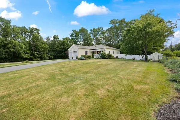 13 Admirals Way #13, Berkley, MA 02779