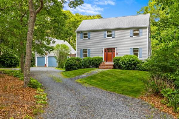 30 Tecumseh Rd, Bourne, MA 02562