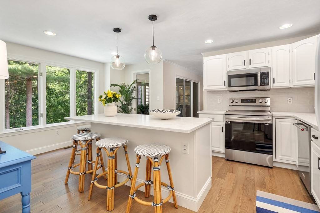 70 Tussock Brook Rd #70, Duxbury, MA 02332