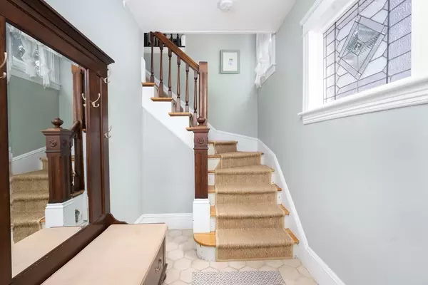 Watertown, MA 02472,206 N Beacon St #206