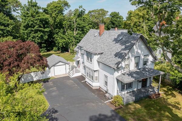 62 Everett St, Middleboro, MA 02346