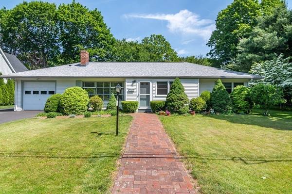 15 Parkman St, Natick, MA 01760