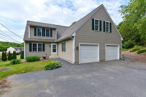 25 Colburn St. #A, Northborough, MA 01532