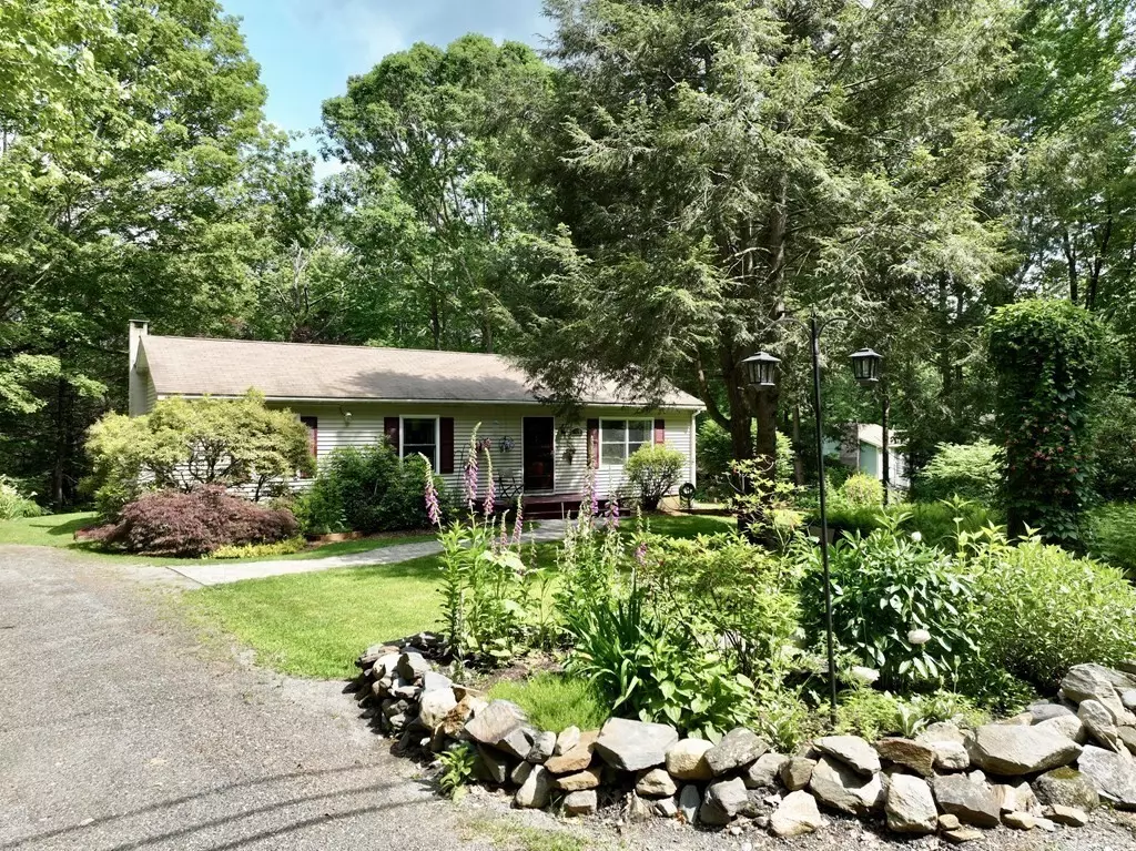 Bernardston, MA 01337,315 Martindale Rd