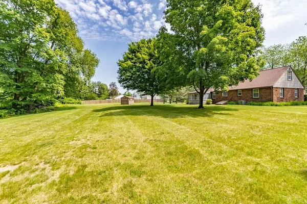Agawam, MA 01001,416 Suffield St