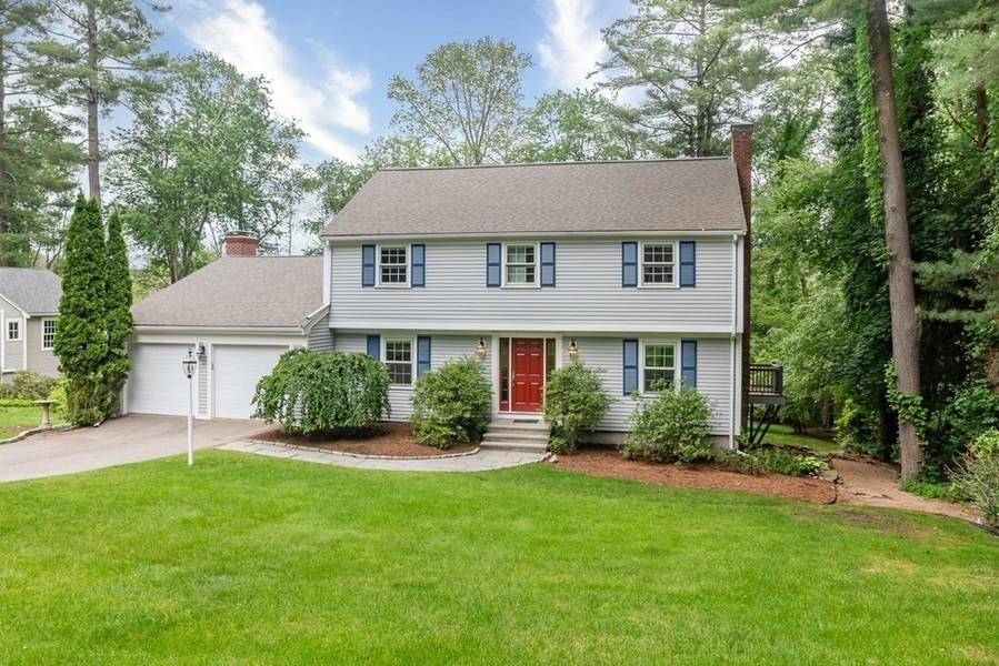 50 Cartwright Road, Wellesley, MA 02482