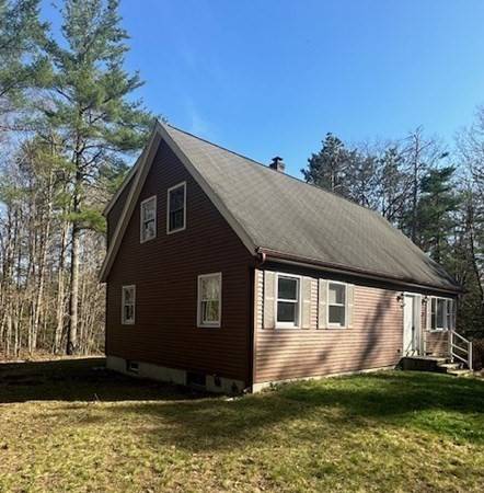 52 Birches Road, Hubbardston, MA 01452