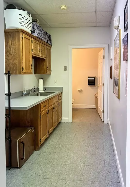 Medway, MA 02053,9 Lincoln St