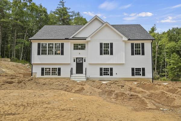 20 Mashapaug Road, Sturbridge, MA 01566