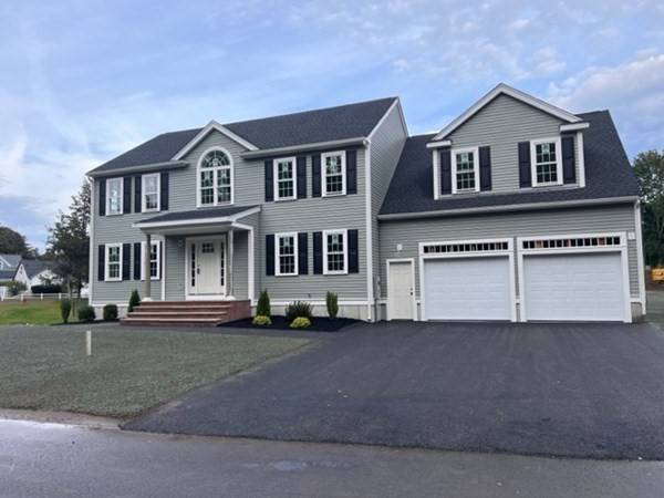 9 Cummings Way, Holbrook, MA 02343