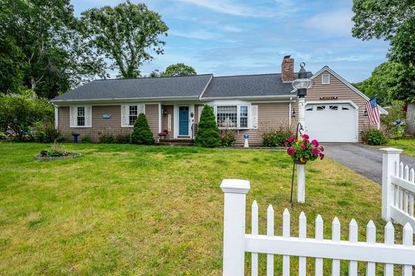 9 Jibstay Rd, Yarmouth, MA 02675