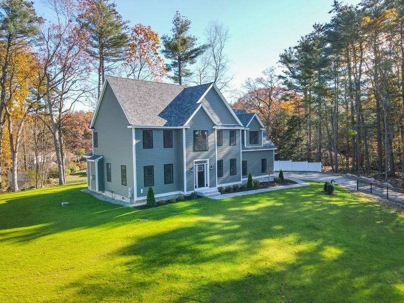 69 Seminole Road, Acton, MA 01720