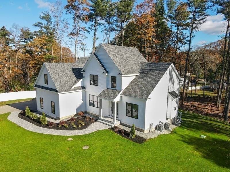 73 Seminole Road, Acton, MA 01720