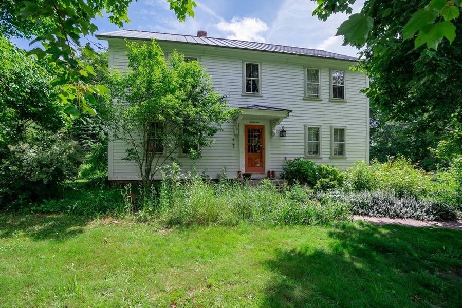 81 East Street, Granby, MA 01033