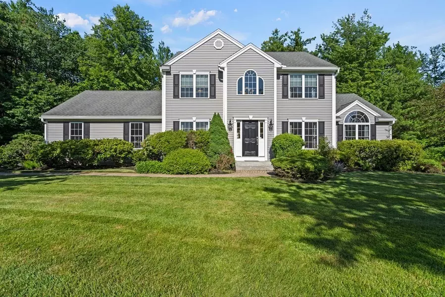 71 Foster Ct, Gardner, MA 01440