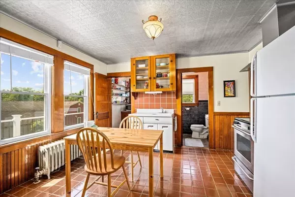 North Brookfield, MA 01535,77 Old East Brookfield Rd