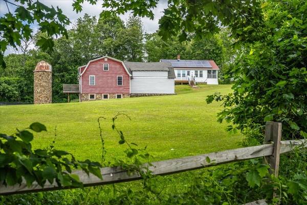 77 Old East Brookfield Rd, North Brookfield, MA 01535