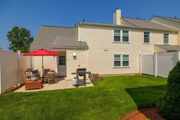 Auburn, MA 01501,2501 Forest Park Drive #61