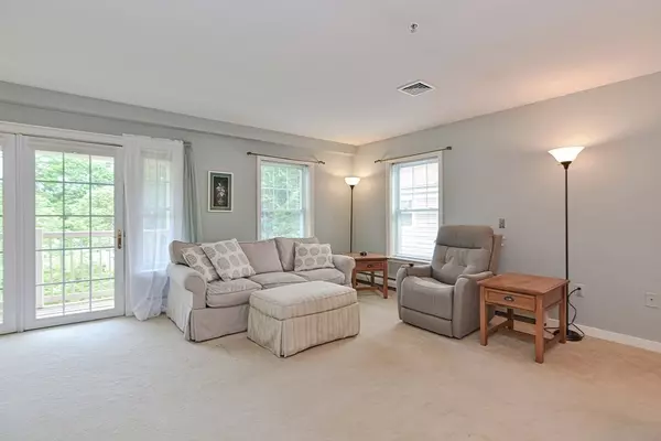 Stow, MA 01775,34 Meeting House Ln #317
