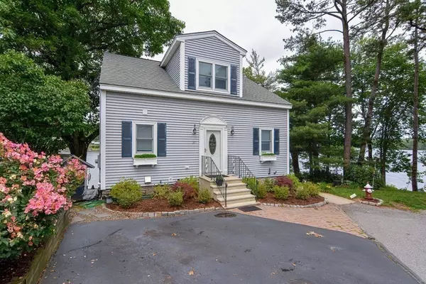 37 Canna Dr, Shrewsbury, MA 01545