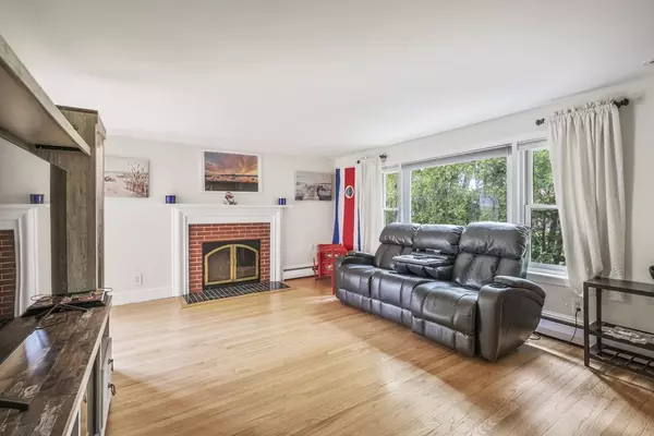 Marblehead, MA 01945,6 Treat Road