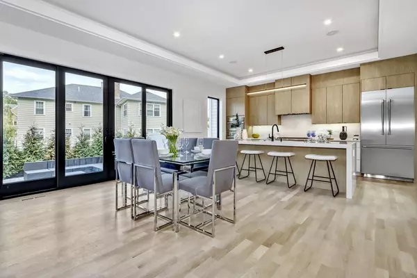 Newton, MA 02459,55 Athelstane Rd #55