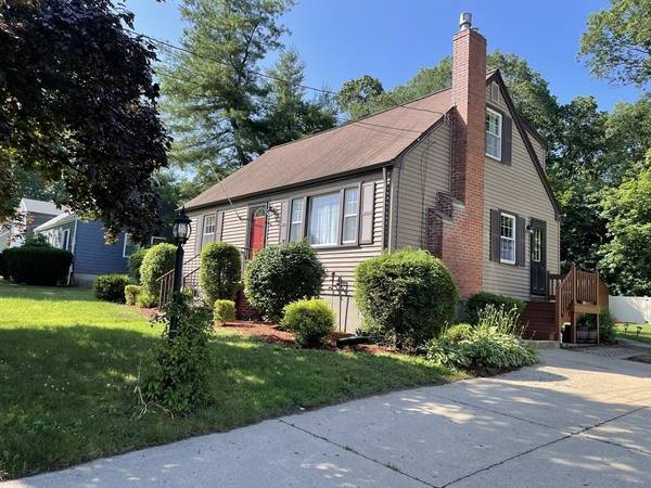 676 Oak, Franklin, MA 02038